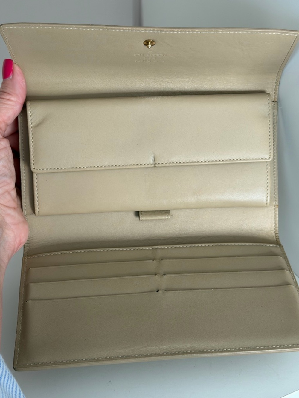 Louis Vuitton Gold Vernis Monogram Long Wallet - Picture 7 of 9